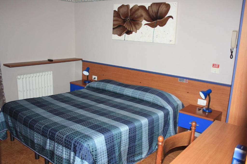 Albergo Marsari Peschiera del Garda Habitación foto